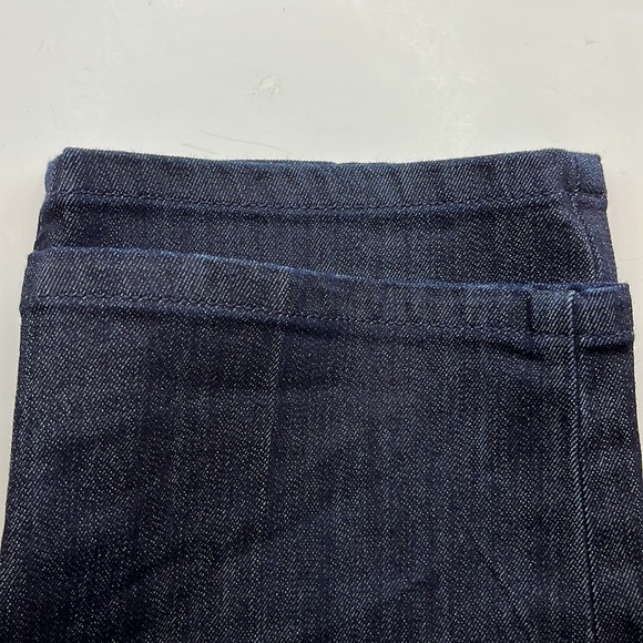 Chico’s Fabulously Slimming Capri High Rise Size 1 M/8 - Picture 13 of 16